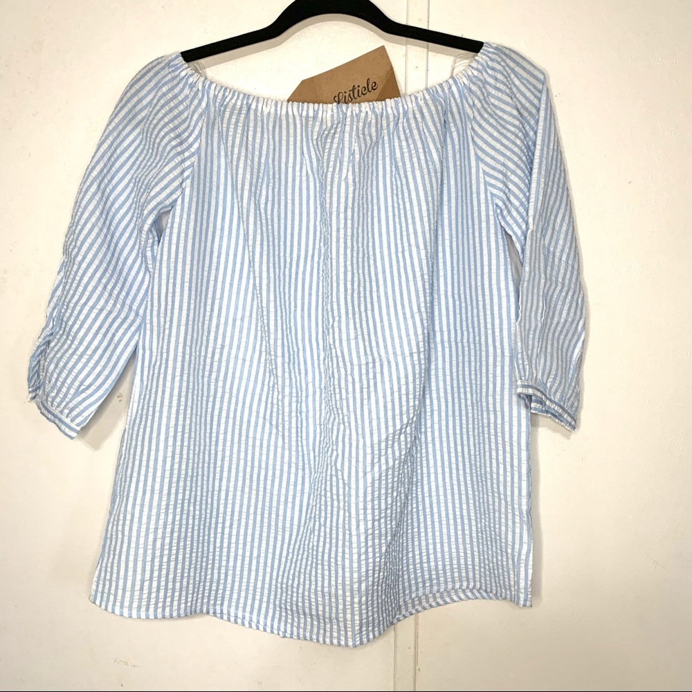 Listicle blue and white top with bow - Picture 2 of 6